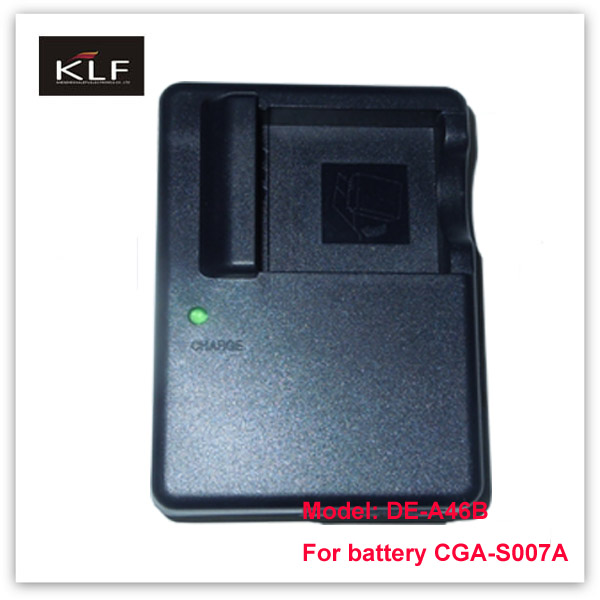 Camera charger DE-A46 for Panasonic camera battery CGA-S007